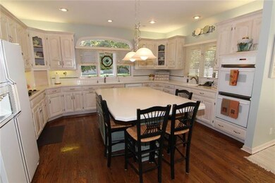 KITCHEN WITH LOTS OF STORAGE AND DOUBLE OVEN!