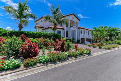 550 Yardarm Ln, Longboat Key, FL 34228 - photo 2