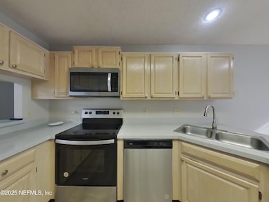 5_pc_SzrBRtkWfc_bA5k8RtEDP_layout_1