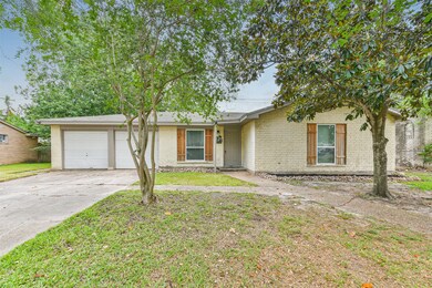 17115 Townes Rd, Friendswood, TX 77546 - photo 2