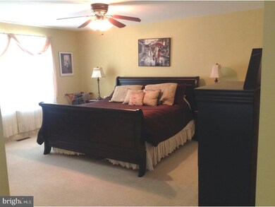 229 Hampshire Dr, Sellersville, PA 18960 - photo 7