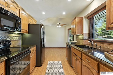 13228 Willis Cir, Omaha, NE 68164 - photo 5