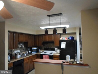 802 Avanti Place, Hyattsville, MD 20785 - photo 5