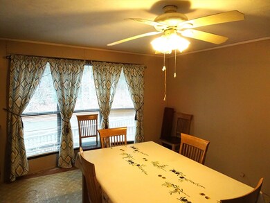 16 Lincoln Cir, Carver, MA 02330 - photo 3