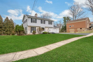 334 N Grand St, Marshall, MI 49068 - photo 2