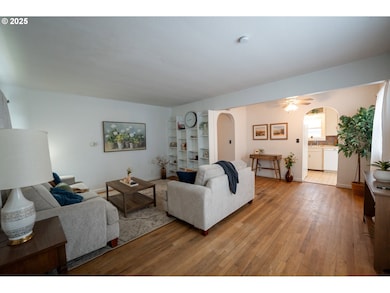 660 W Orchard Ave, Hermiston, OR 97838 - photo 2