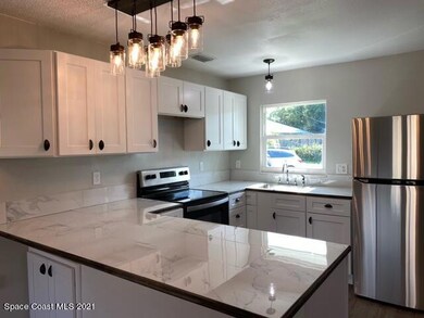 5401 Flint Dr. kitchen