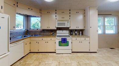 328-Minot-Ave-Minot-Maine-04210-Kitchen(