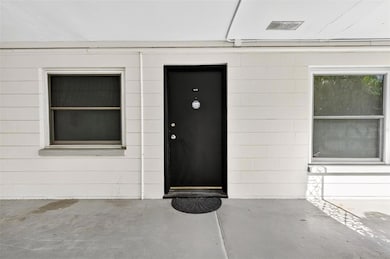 unlisted-address, Tampa, FL 33609 - photo 4