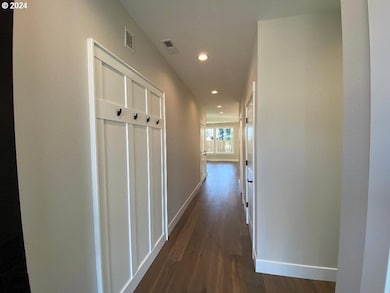 217 SW 18th Ave, Canby, OR 97013 - photo 4