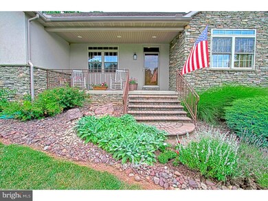 4 Red Tail Cir, Denver, PA 17517 - photo 2