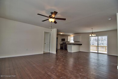 125 Michaels Run, Stroudsburg, PA 18360 - photo 2