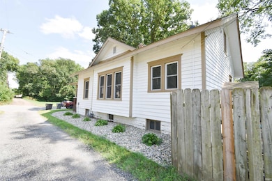 817 Grace Ave, Elkhart, IN 46516 - photo 2