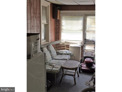 510 Pershing Ave, Darby, PA 19023 - photo 6