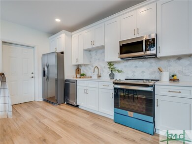 1204 E 39th St, Savannah, GA 31404 - photo 5