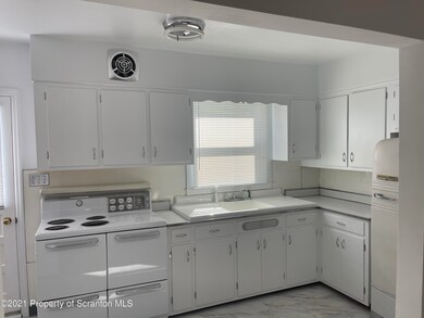 739 Alder St, Scranton, PA 18505 - photo 4