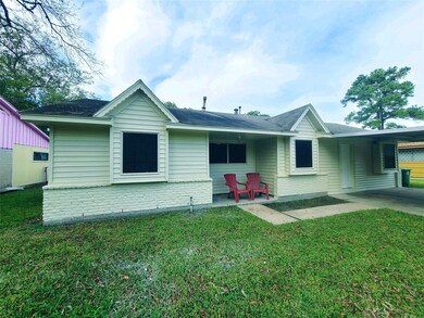 10533 Cheeves Dr, Houston, TX 77016 - photo 2