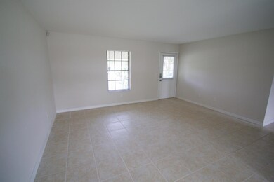 2256 SE East Dunbrooke Cir, Port Saint Lucie, FL 34952 - photo 7