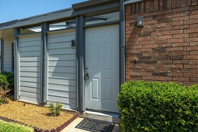 604 Bellaire Dr unit B, Hurst, TX 76053 - photo 4