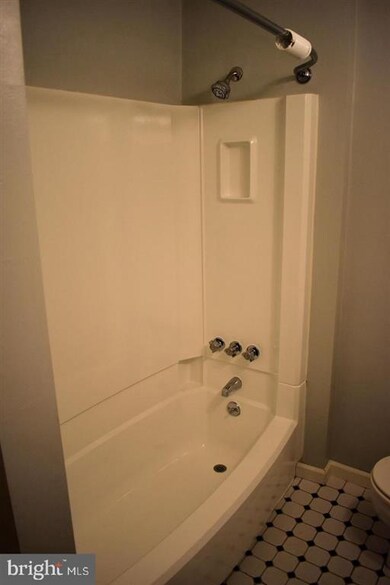 53 S Main St unit 2, Chambersburg, PA 17201 - photo 5