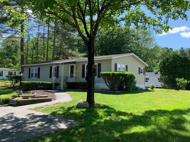 141 Daffodil Hill Ln, Rochester, NH 03868 - photo 2