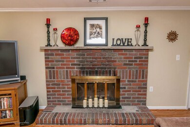 Smalley Fireplace Den Suite