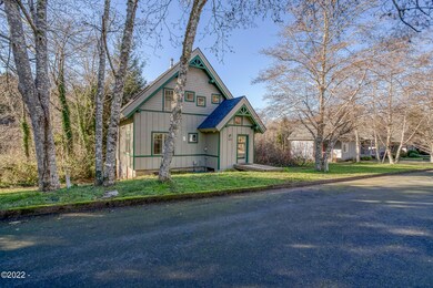 160 Combs Cir