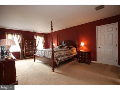 517 Macintosh Dr, Mullica Hill, NJ 08062 - photo 5