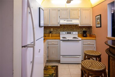 3821 Environ Blvd unit 202, Lauderhill, FL 33319 - photo 5