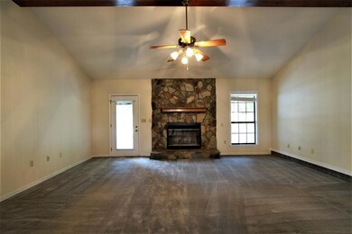 1307 Grandview Dr, Crestview, FL 32539 - photo 7