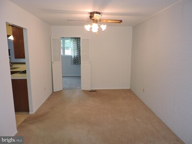 49 Enfield Ln, Willingboro, NJ 08046 - photo 7