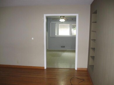 9006 Highland St, Highland, IN 46322 - photo 3