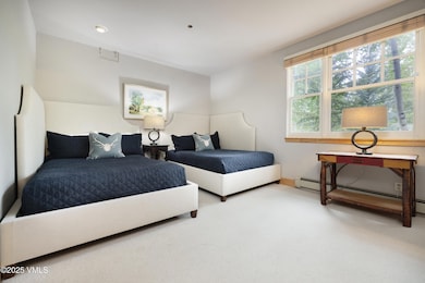 2506_buffalo_park_13_interior_bed_01