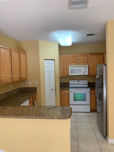 7101 NW 114th Ct, Doral, FL 33178 - photo 4