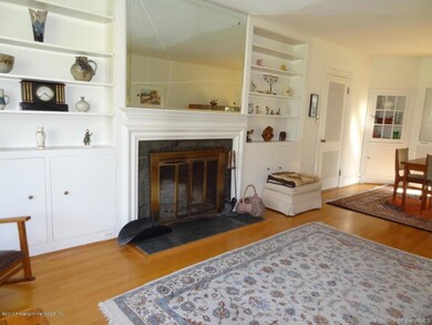 Living Room Built-ins