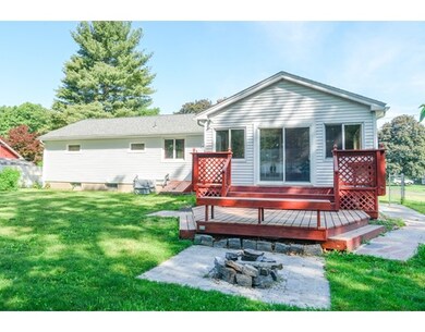 102 Coronet Cir, Feeding Hills, MA 01030 - photo 3