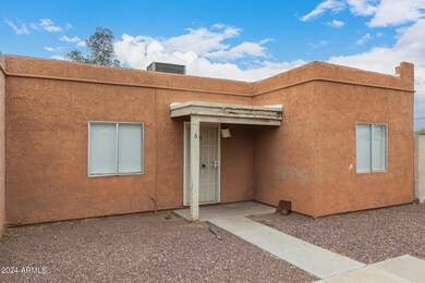 2847 N 46th Ave unit 6, Phoenix, AZ 85035 - photo 2