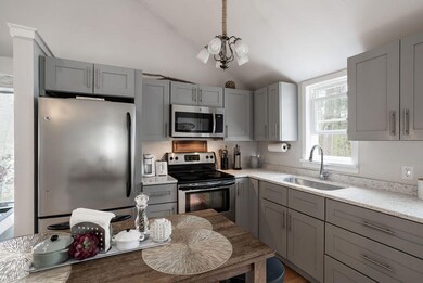 83 Captain Thomas Rd, Ogunquit, ME 03907 - photo 5