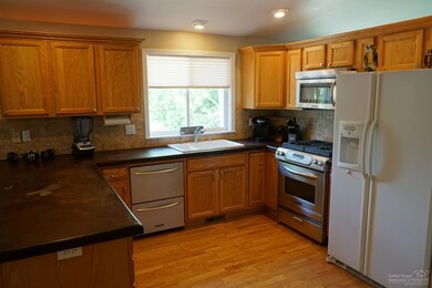 433 NE Alpenview Ln, Bend, OR 97701 - photo 6