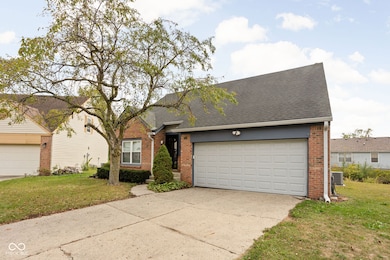 7838 Park Cir N, Indianapolis, IN 46260 - photo 2