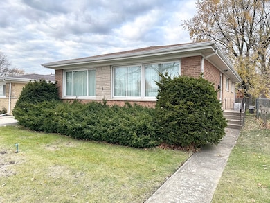 5844 Warren St, Morton Grove, IL 60053 - photo 3