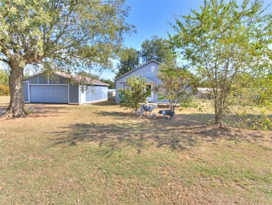 1724 N Dobbs Rd, Harrah, OK 73045 - photo 5