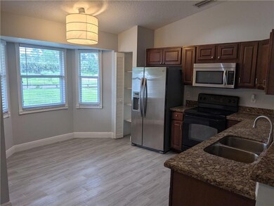 Kitchen and Breakfast Area