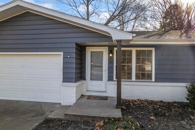 208 W Park St, Nixa, MO 65714 - photo 4