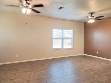 5127 Prosperity Cir, Houston, TX 77018 - photo 4