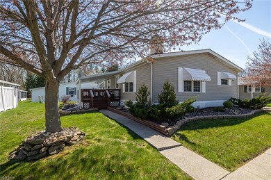 13 Schuberts Aly, Olmsted Township, OH 44138 - photo 2