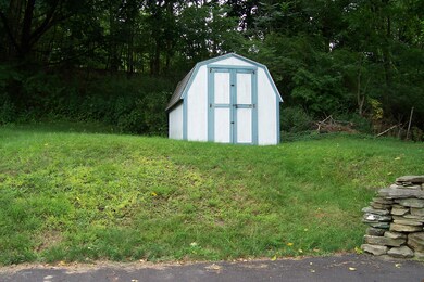 69 W Mount Airy Rd, Shavertown, PA 18708 - photo 7