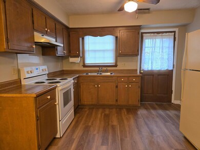 2 N Sussex Dr unit A, Smithfield, NC 27577 - photo 4