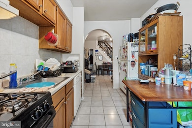 626 E Main St, Norristown, PA 19401 - photo 4