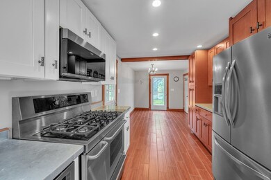 211 Mendon St, Hopedale, MA 01747 - photo 4